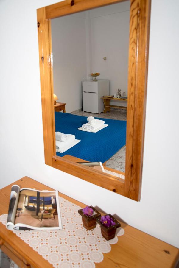 Damianos Rooms Adamantas  Екстериор снимка