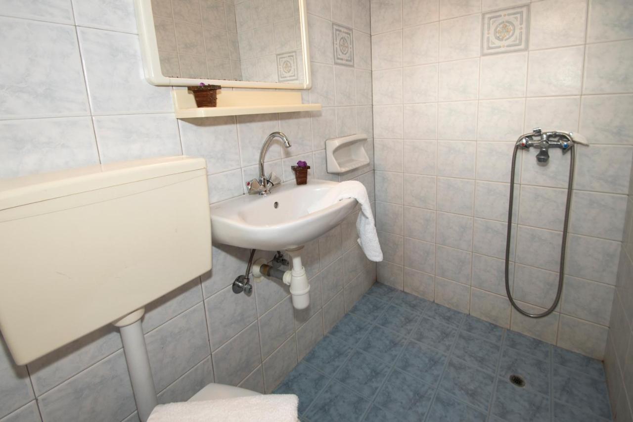 Damianos Rooms Adamantas  Екстериор снимка