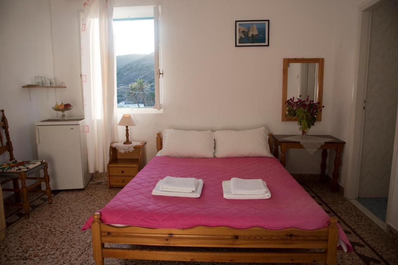 Damianos Rooms Adamantas  Екстериор снимка