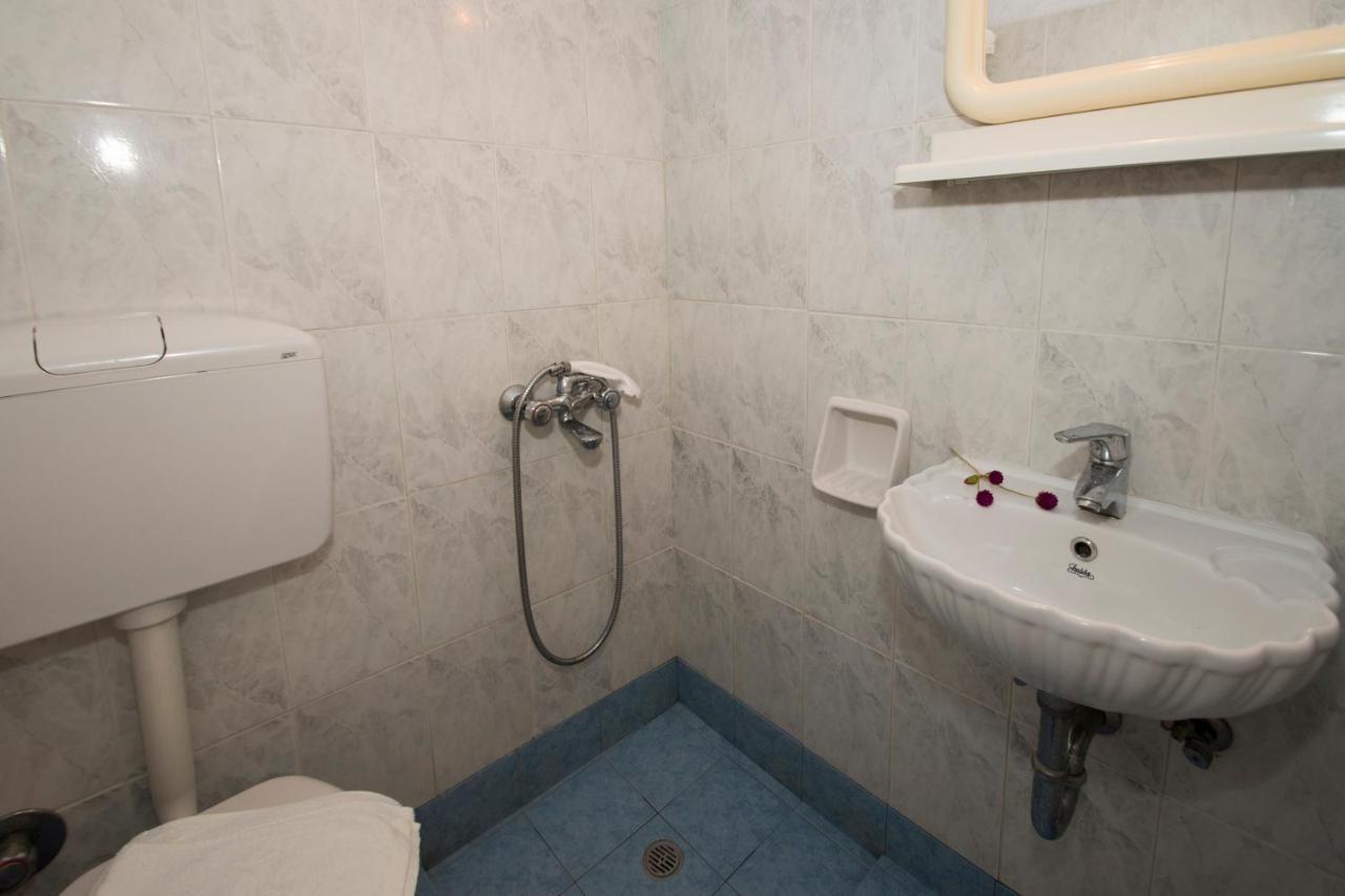 Damianos Rooms Adamantas  Екстериор снимка