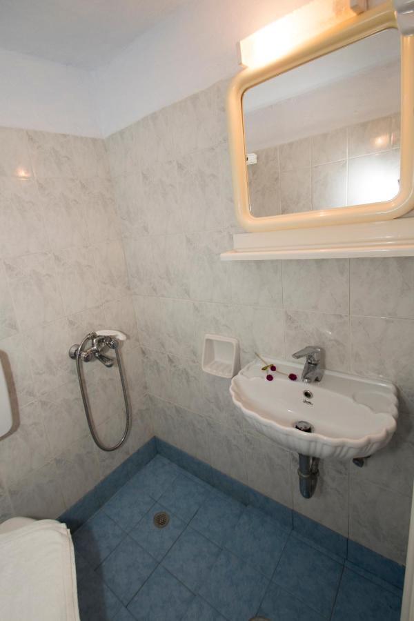 Damianos Rooms Adamantas  Екстериор снимка