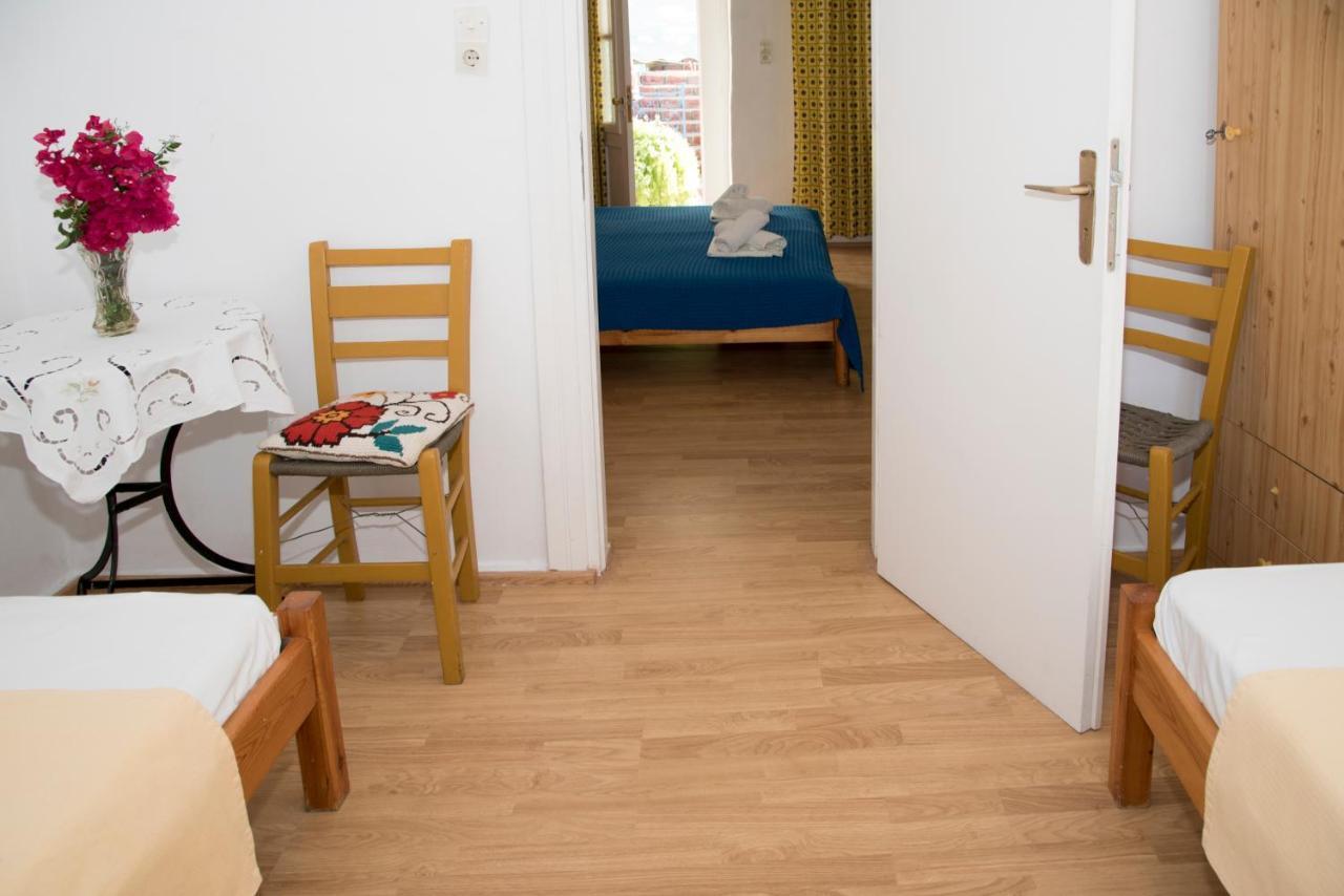 Damianos Rooms Adamantas  Екстериор снимка